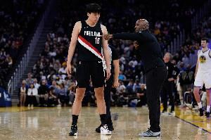 媒体人：我打了会儿羽毛球怎么小杨教练突然没了 昌西在干啥呢？
